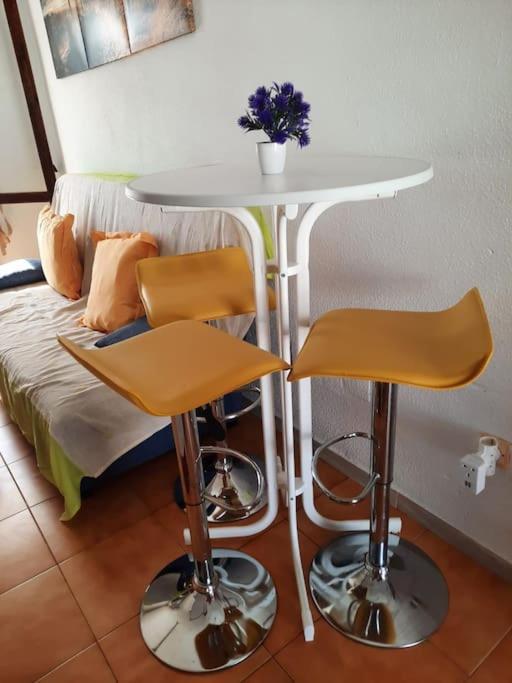 Apartment Los Locos Beach With Balcony And Wi-Fi Torrevieja Luaran gambar