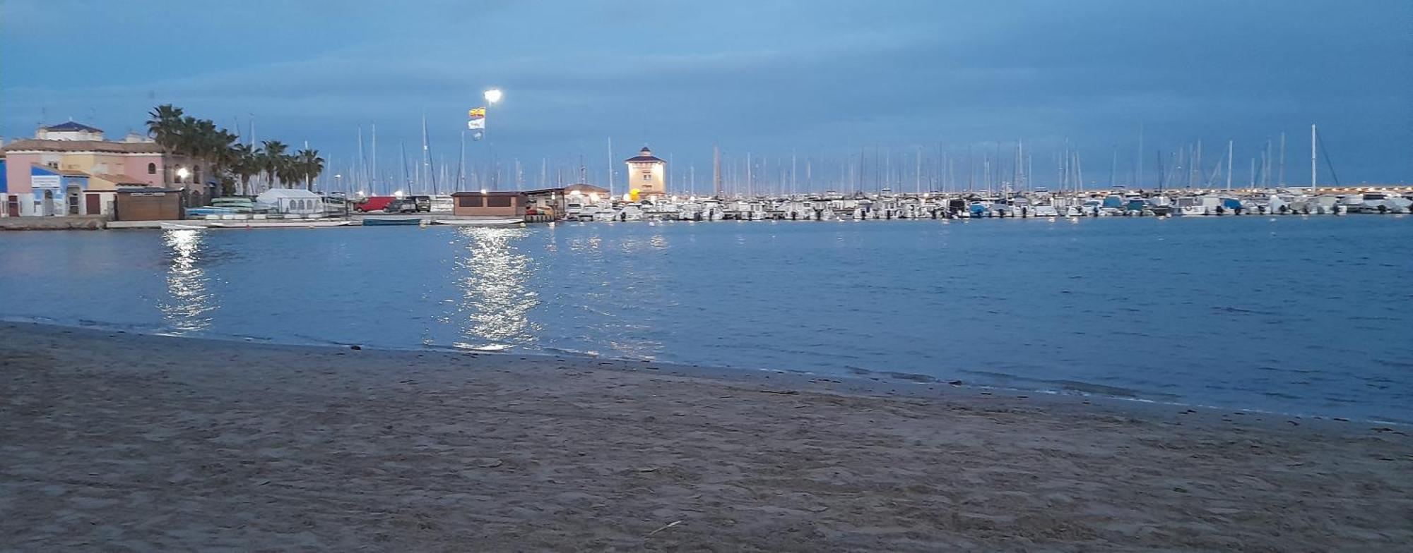 Apartment Los Locos Beach With Balcony And Wi-Fi Torrevieja Luaran gambar
