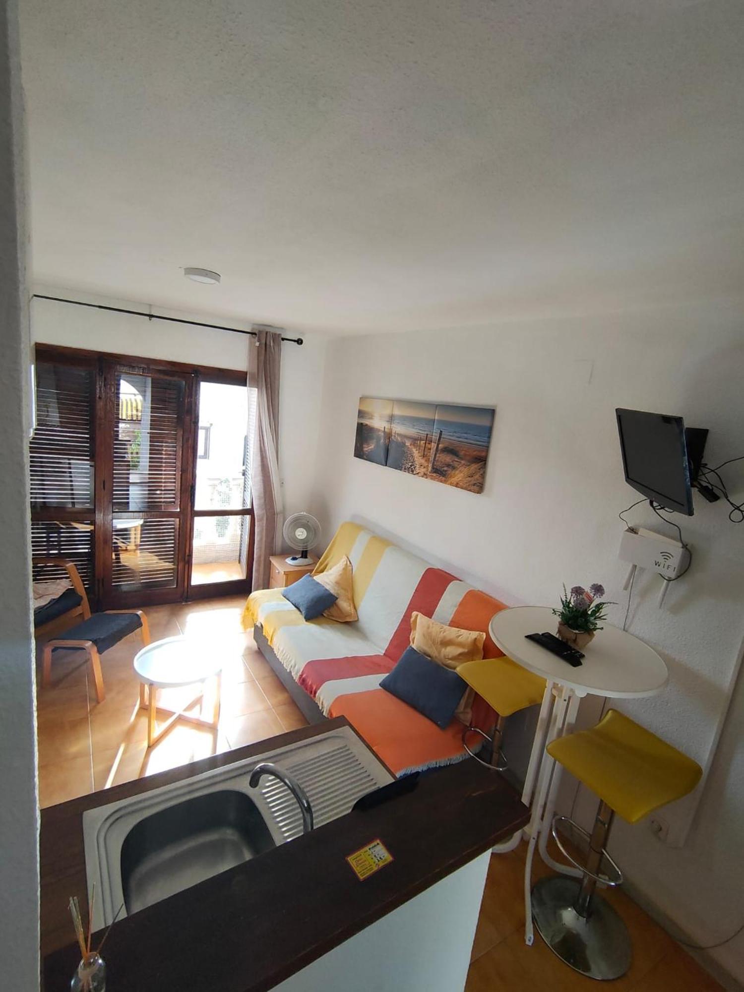Apartment Los Locos Beach With Balcony And Wi-Fi Torrevieja Luaran gambar