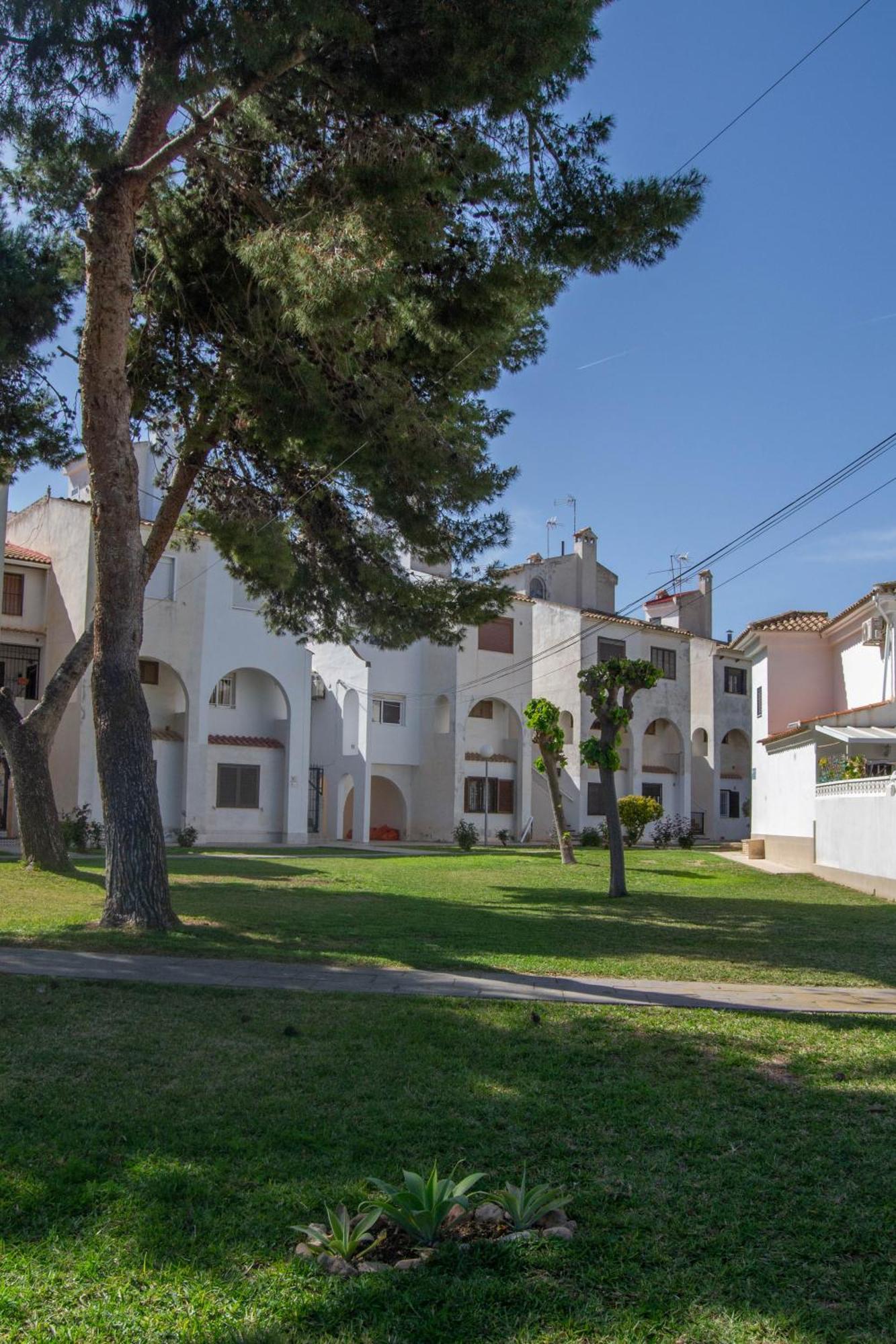 Apartment Los Locos Beach With Balcony And Wi-Fi Torrevieja Luaran gambar